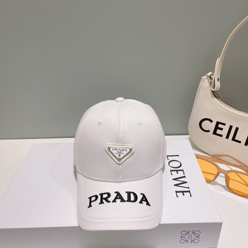 Prada cap (130)